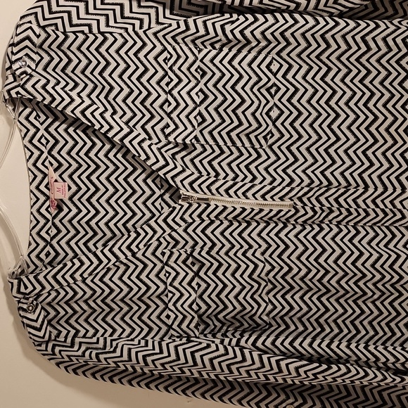 Candies women's top sz Medium - Picture 2 of 7